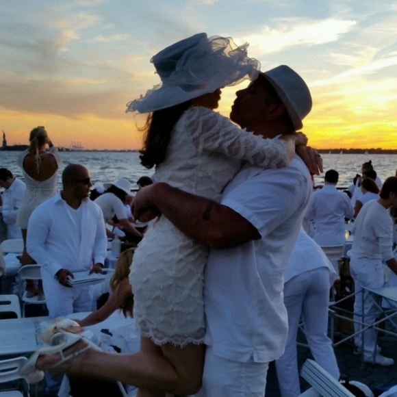 Guess Fringed scalloped party dress size 2 - Picture 8 of 8